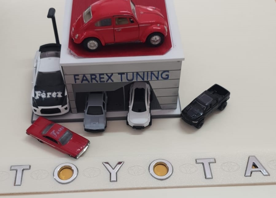 Toyota Boşluklu Büyük Boy Krom Bagaj Yazısı